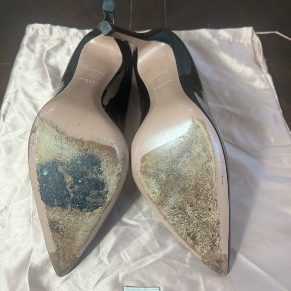 PRADA Black Patent Leather Pumps (Heels) Size 39 - Picture 5 of 9